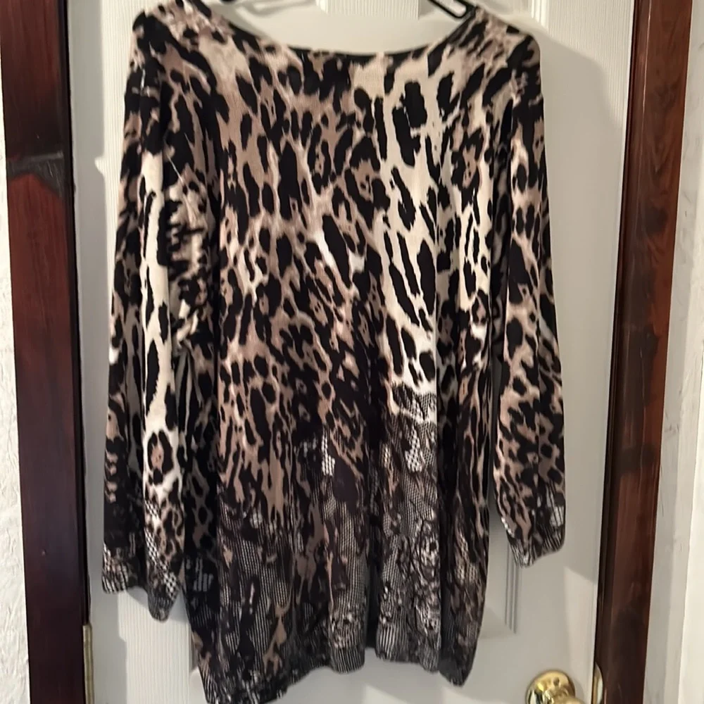 Light animal print sweater - Picture 5 of 5